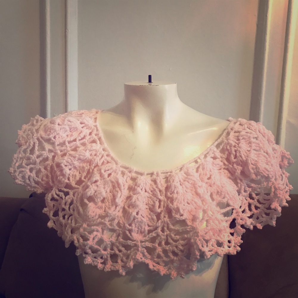 Women's choker